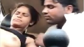 Sucking Chuchi Delhi Girl Payal Car