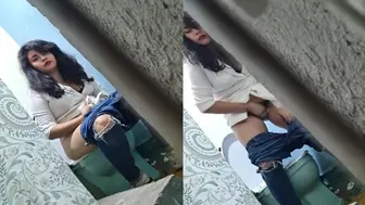 Beautiful indian girl toilet andar hidden cam video